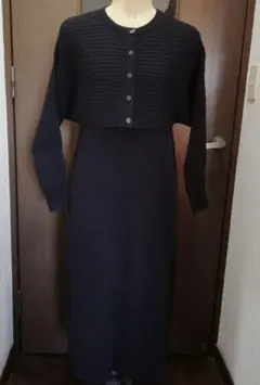 [GU]リブ編みカーディガン付き黒ワンピース