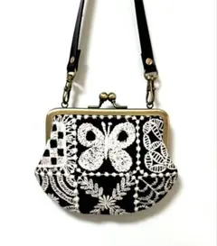 ミナペルホネン 幻のレアカラー黒白Foresttileブラック がま口ミニバッグ