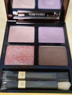 【美品】TOM FORD アイカラークォード 25 プリティ ベイビーのサムネイル