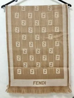 青*空様 【USED】FENDI ベージュ ロゴマフラー