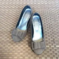 【本日限定】リボン付きスエードパンプス　ベージュ　М　23-23.5cm