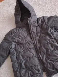 値下げ　ユニクロ　ダークグレーダウン フード付き