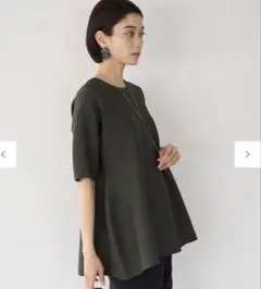 UNFILO 半袖 ハーフスリーブペプラムニット トップス カーキのサムネイル