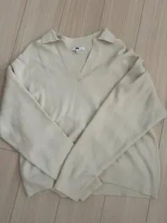 UNIQLOネックニットセーター