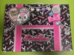 【プリズミーサイン付き、レア多数、中身あり】　プリティーリズム　トランク プリズミーサイン付き、レア多数、中身あり】 プリティーリズム トランク