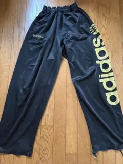 adidasジャージパンツのサムネイル
