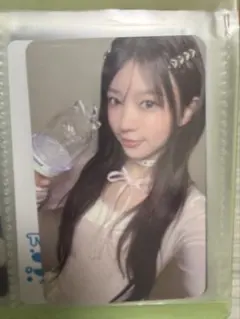ILLIT モカ トレカ