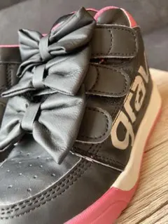 gravis リボン付きハイカットスニーカー　18センチ