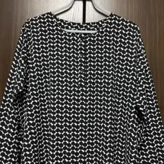 アンティカ、幾何学模様の長袖ワンピース