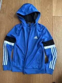 adidas アディダス　フード付き　上着　パーカー 140