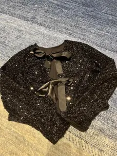 スパンコール付き黒クロップドカーディガン