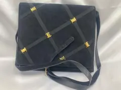 23日まで限定最終値下げ フェラガモ ショルダーバッグ