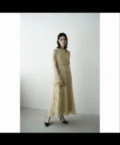 clane bulged flower jacquard onepiece