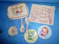 Cレア★昭和レトロ!! オサムグッズエナメルポーチとレンゲ2本＆小皿2枚セット他