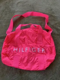 トミー・ヒルフィガー ボストンバッグ ピンク　軽量