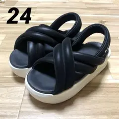 ⭐️最終価格⭐️NIKEエアマックスアイラのサムネイル