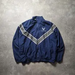 Item thumbnail for item b89a534b-99c2-4f01-9e00-584c2dc2290f