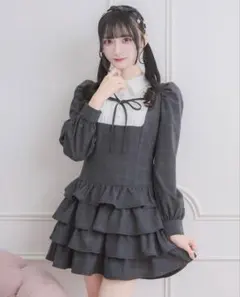 pium ヨーク切り替えティアードミニワンピース - メルカリ