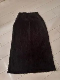 グレイル　ブラックフェザータイトスリットスカート