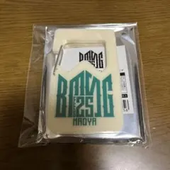 MAZZEL　ナオヤ　アクリルカラビナ