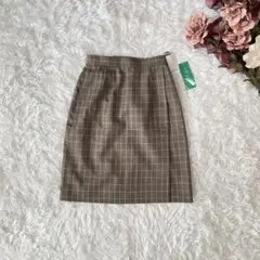 【新品タグ付き】チェック柄膝丈スカート（5）ブラウン系　AIOWA