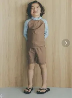 Green label relaxing バイカラーラッシュガード