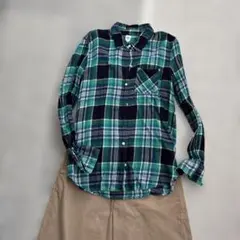 緑黒チェック柄長袖シャツ　美品