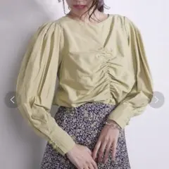 LADYMADE フロントギャザーパワショル　ブラウス　シャツのサムネイル