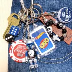 F026【ベアブリック、UNO】アメリカン キーホルダーセット じゃらじゃら
