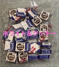 チロルチョコ ホワイト＆クッキー 1袋 工場直売 アウトレットのサムネイル
