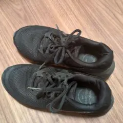 NIKE ナイキ レボリューション 7 スニーカー FB2208-002