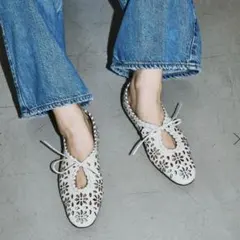 美品LE TALONGRISE ARTISANフラワーカット 25SSアイボリー