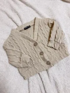 ケーブルニットカーディガン