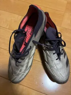adidas PREDATOR サッカースパイク