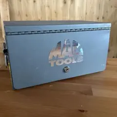 Item thumbnail for item fb56ad70-51e5-4478-abbb-001266b8f2c8