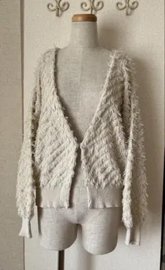 レトロガールフリンジ付きクリーム色カーディガン