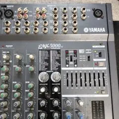 Item thumbnail for item d40f4185-0c85-4bc5-8f7b-c90ba4470c8e