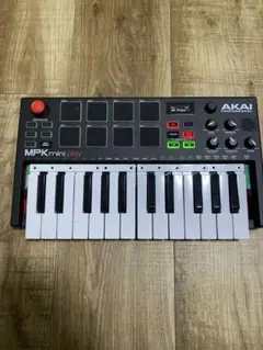 Item thumbnail for item 9732236c-2f79-4e99-b580-dfac280ae04d