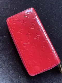 モノグラムヴェルニジッピーウォレットラウンドファスナーLOUISVUITTON