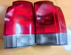 W210 E320W純正テール左右セット - メルカリ