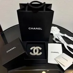【新品未使用】CHANEL CCマーク ブローチのサムネイル