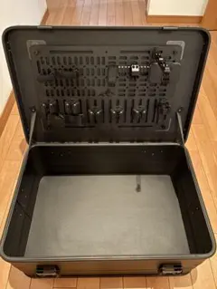 ネルデザインワークス　FLIP BOX スチール脚、天板3点セット ネルデザインワークス FLIP BOX スチール脚、天板3点セット - メルカリ