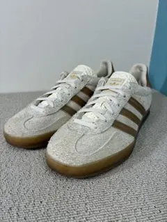 【極美品】adidas ガゼル インドア 23.5cm
