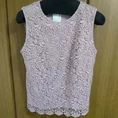 新品  UNIQLO  レース ノースリーブＴ