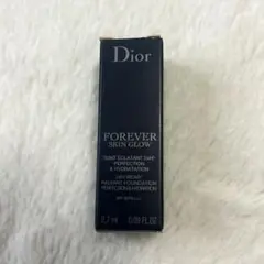 ディオールスキン フォーエヴァーフルイド グロウ リキッドファンデ　2.7ml