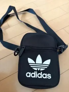 adidas ショルダーバッグ ブラック