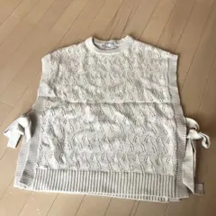 レース編みニットベスト クリーム色