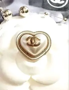 CHANEL ピンブローチ　ピンバッジ　ピンズ　ヴィンテージ　パールハート