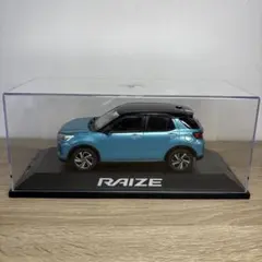 トヨタ ライズ ターコイズブルーマイカ 1/30カラーサンプルミニカー非売品のサムネイル