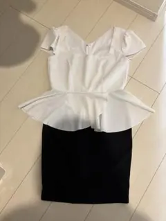 ホワイト・ブラック ペプラムドレス